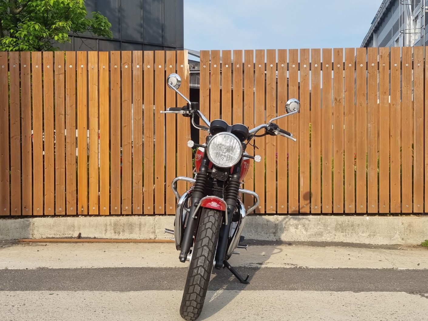 트라이엄프 본네빌 T100 thumb 2