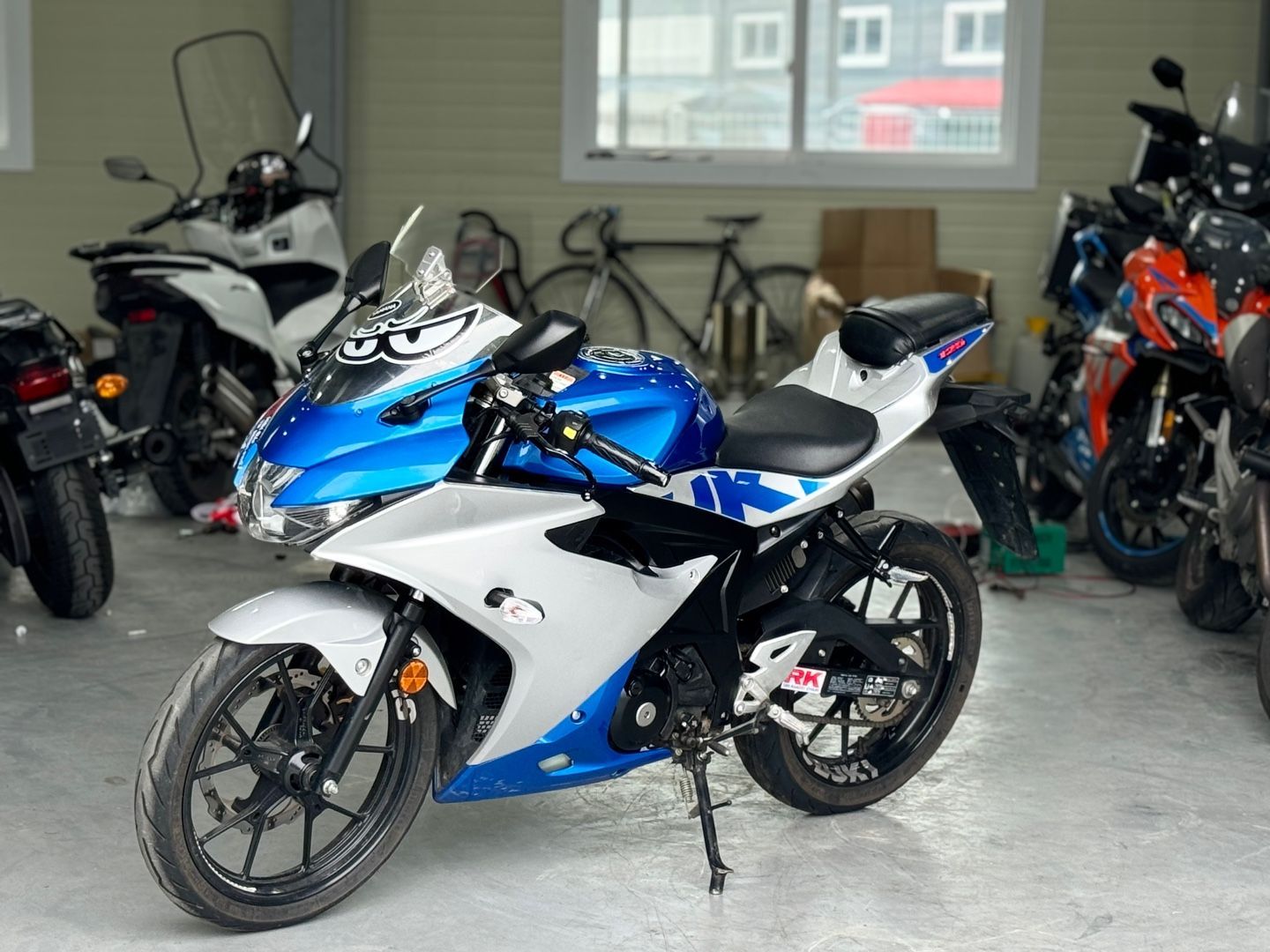 스즈키 GSX R 125 ABS main