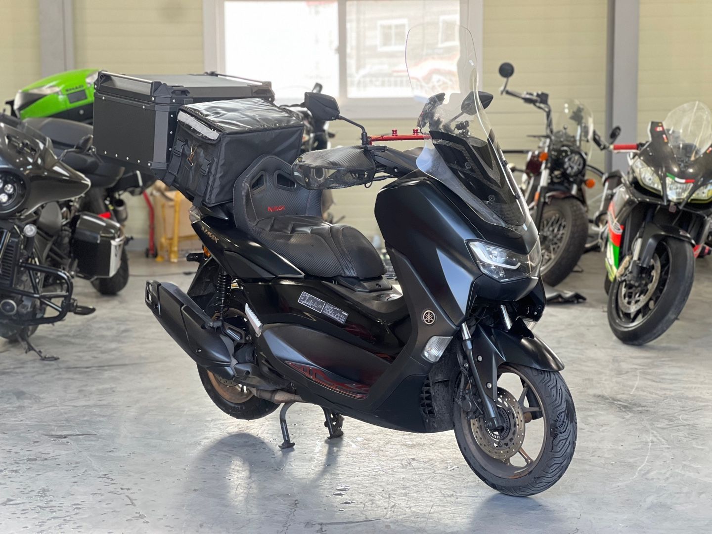 야마하 NMAX 125 thumb 2