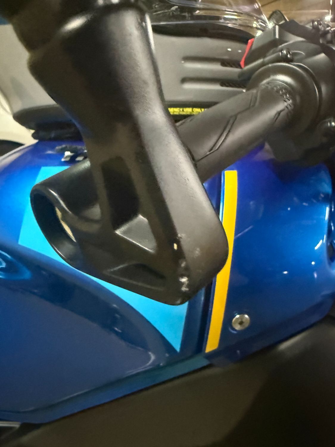 야마하 XSR 900 2023 옐로 사진 6