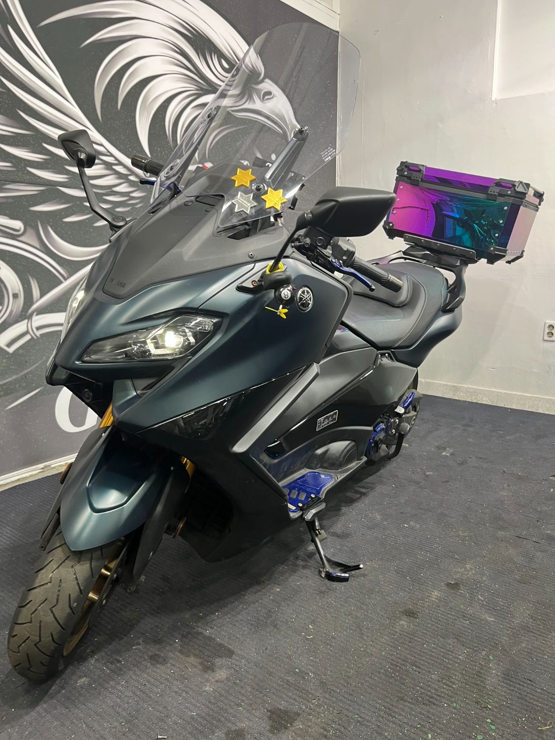 야마하 TMAX 560 more