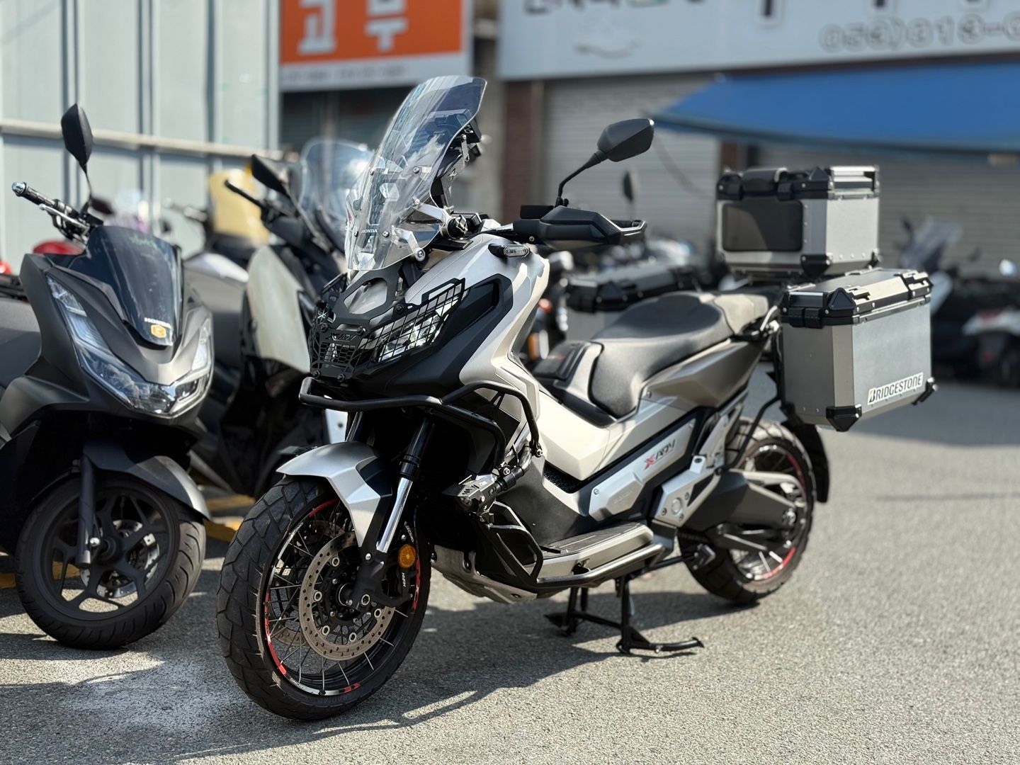 혼다 X ADV 2020 베이지 사진 1