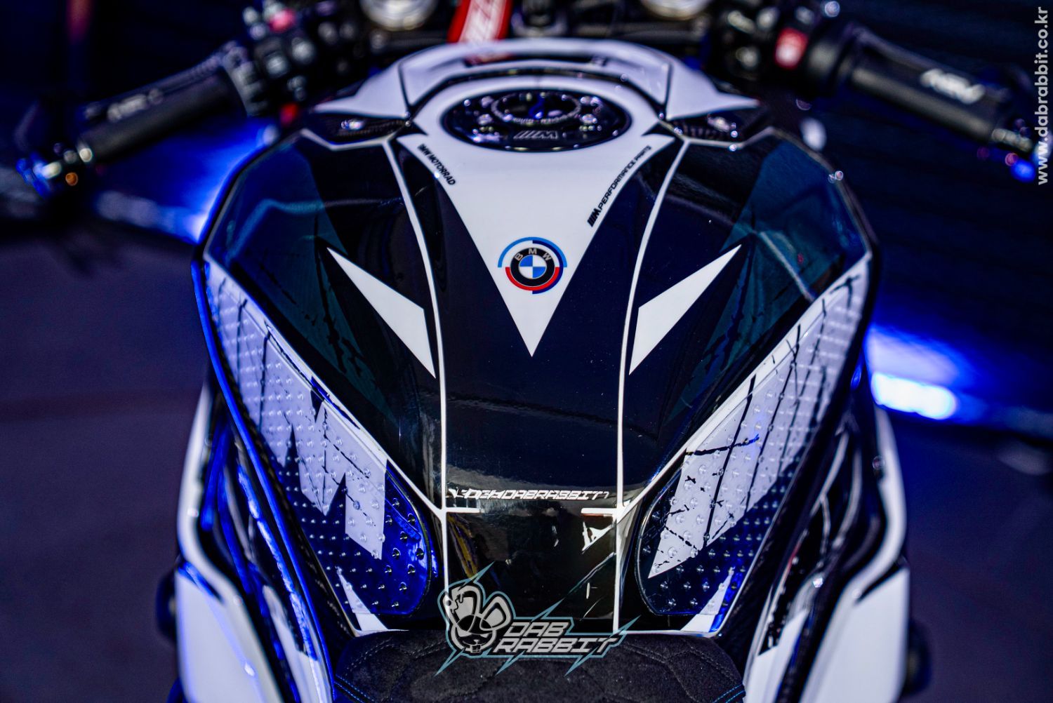 BMW S 1000 RR 2021 화이트 사진 4