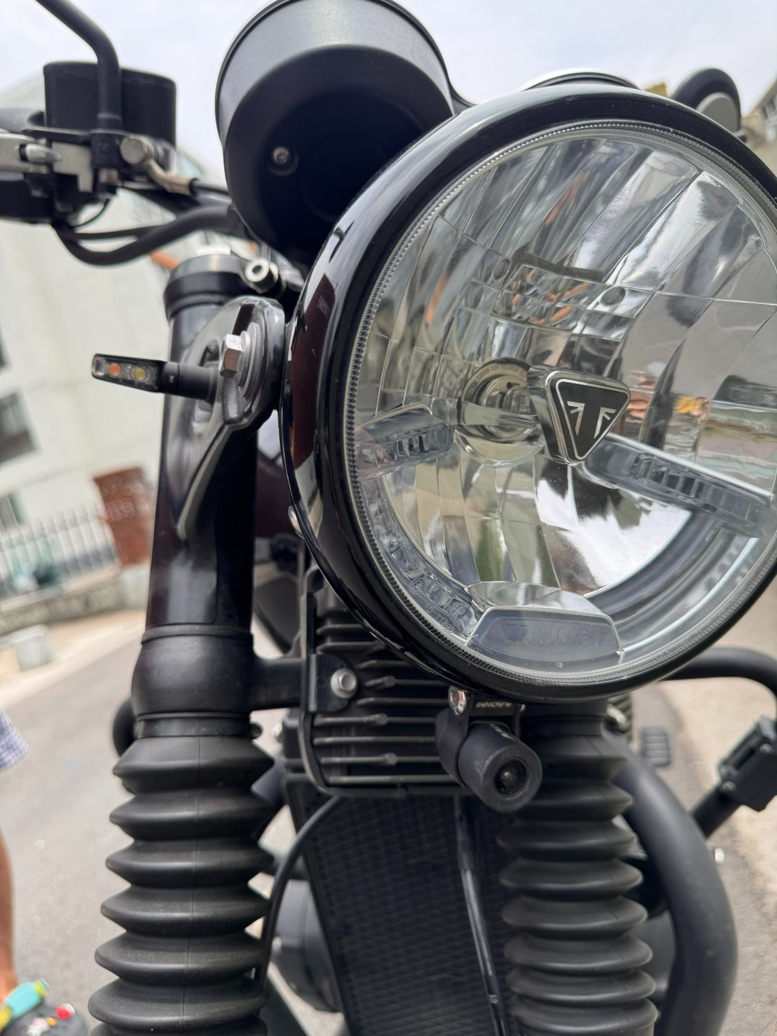 트라이엄프 본네빌 T120 블랙 2019 블랙 사진 8