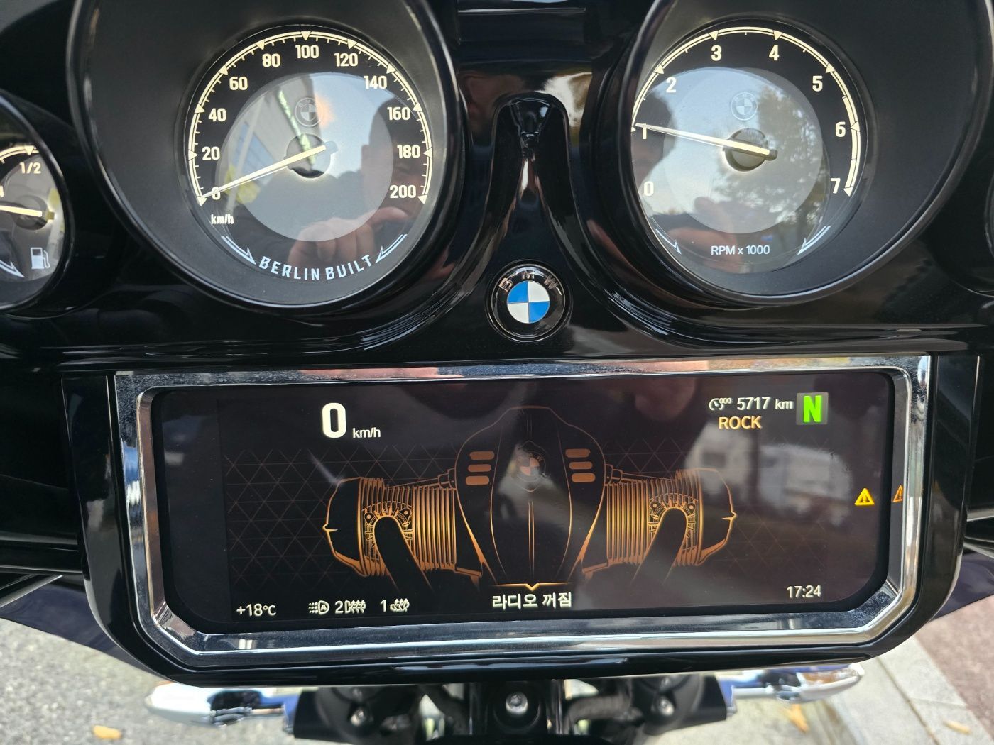 BMW R 18 B 2023 블랙 사진 8