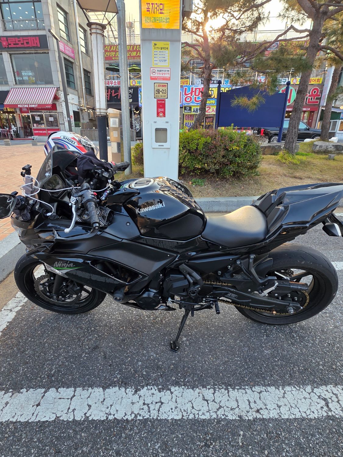 가와사키 닌자 650 2021 블랙