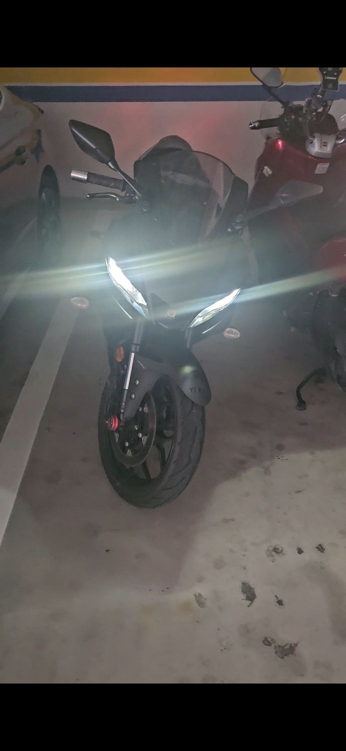 야마하 YZF R3 main
