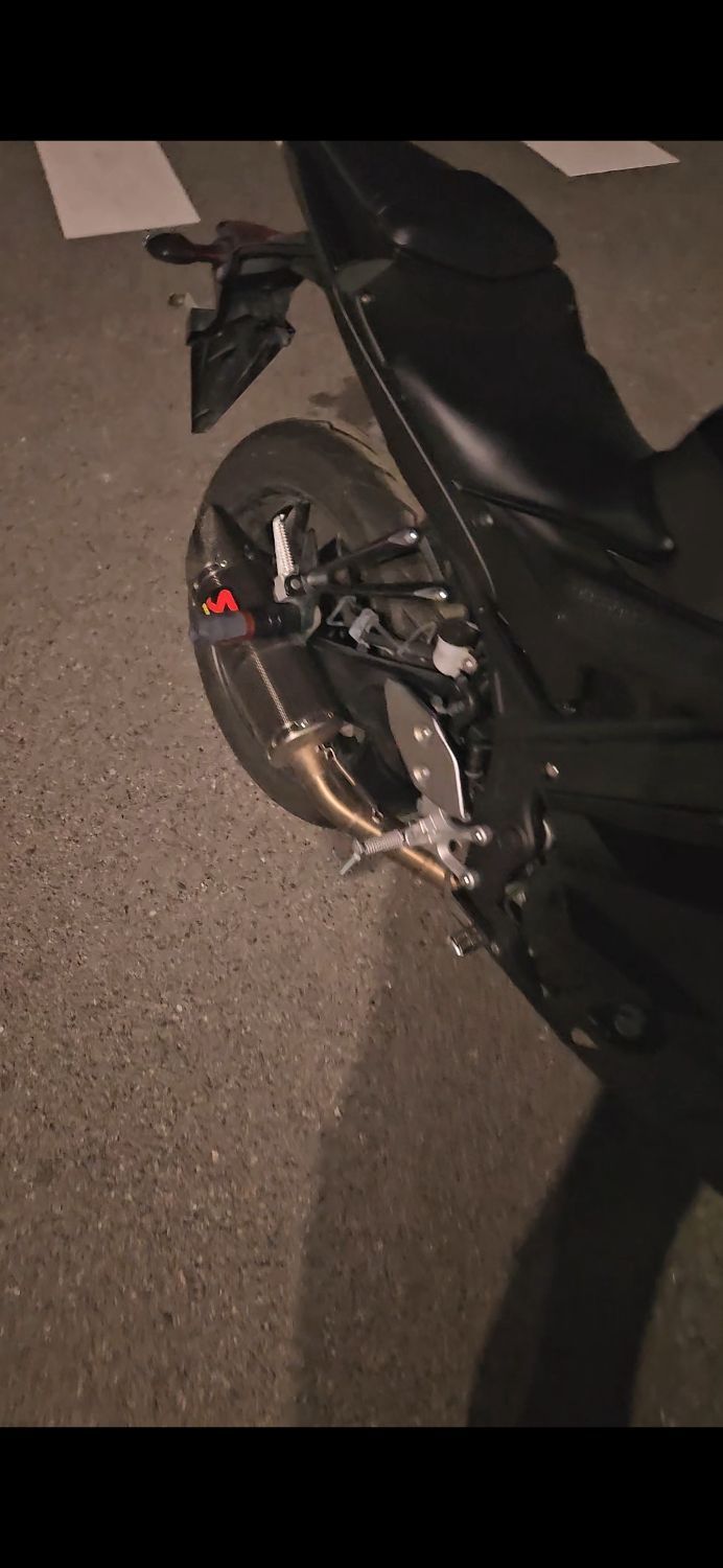 야마하 YZF R3 thumb 2