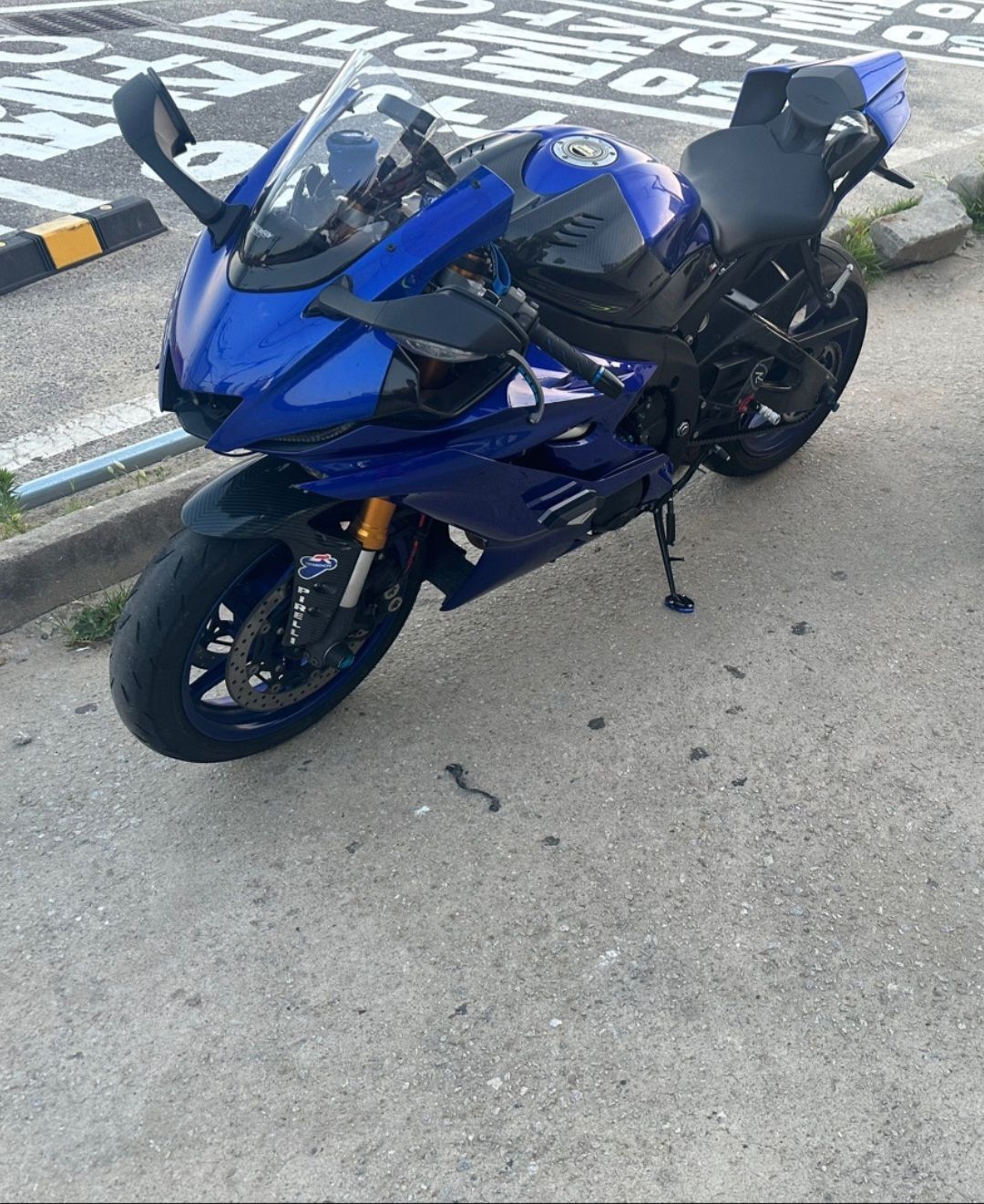 야마하 YZF R6 thumb 2