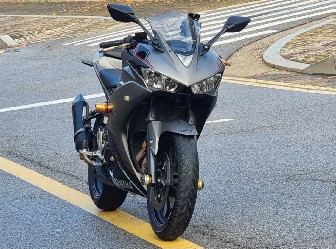 야마하 YZF R3 more