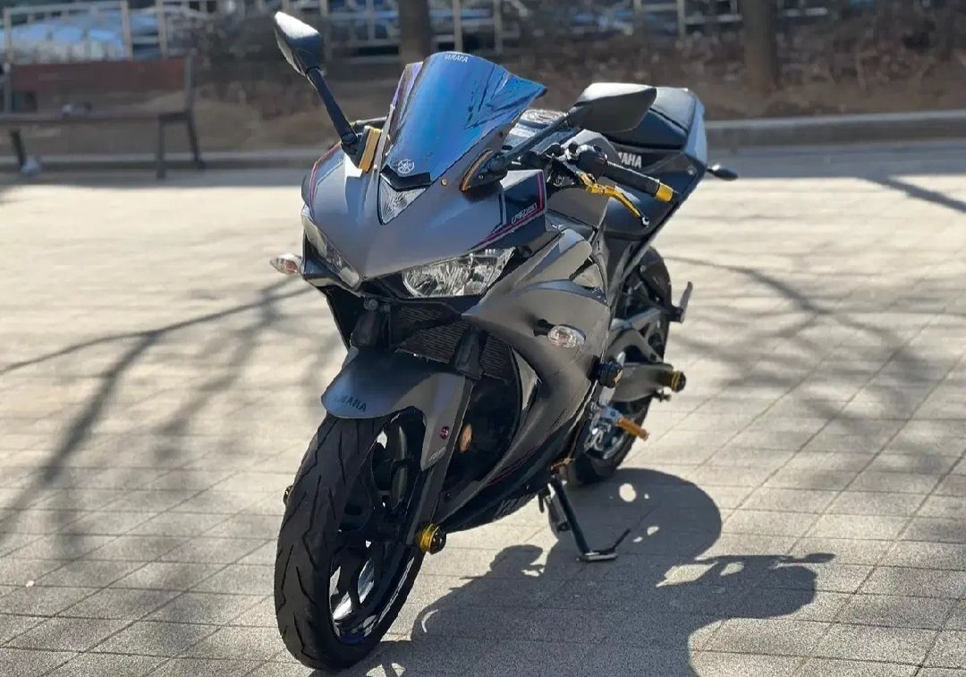 야마하 YZF R3 more