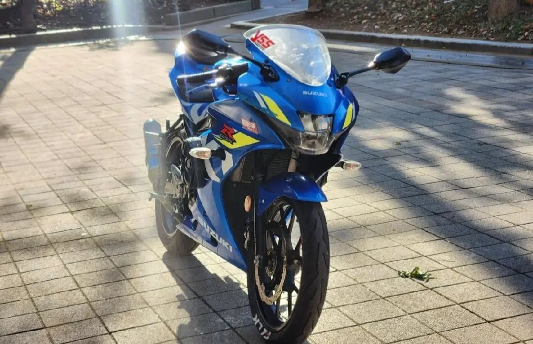 스즈키 GSX R 125 ABS thumb 2