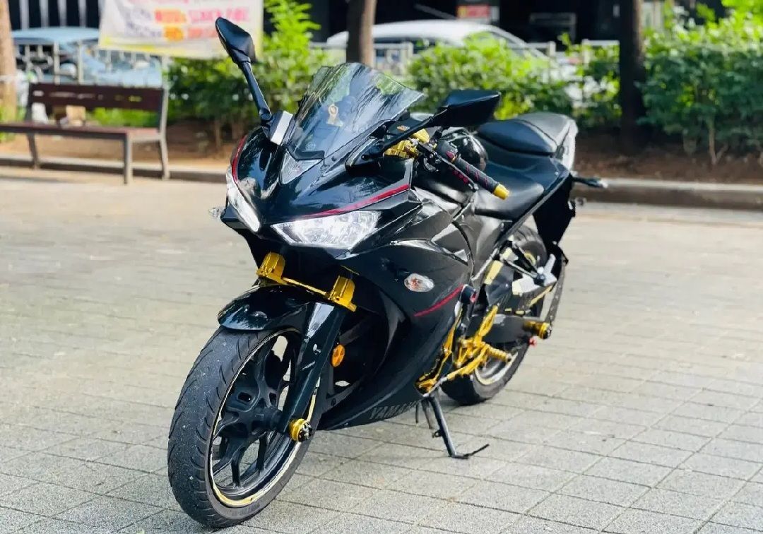 야마하 YZF R3 main