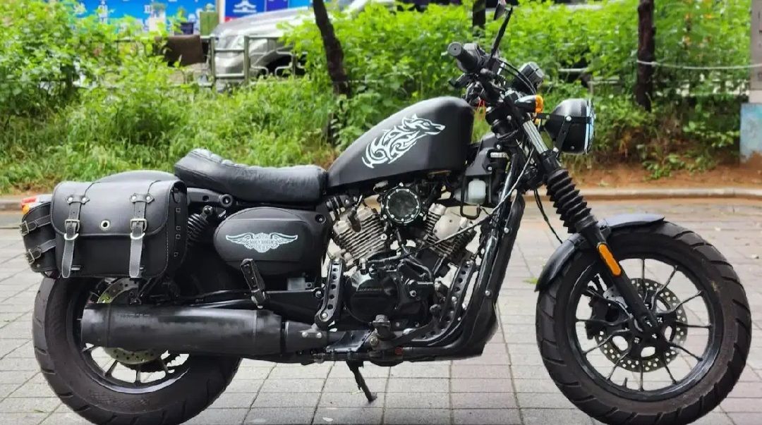 KR모터스 아퀼라 300 S more