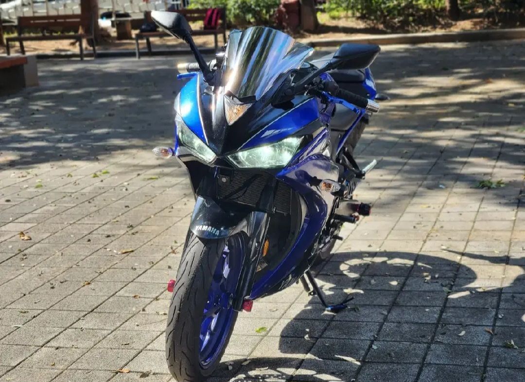 야마하 YZF R3 thumb 2