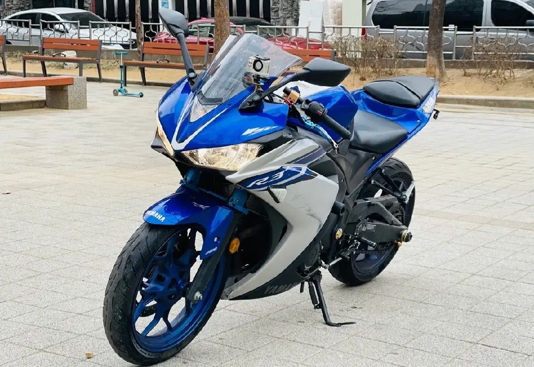 야마하 YZF R3 main
