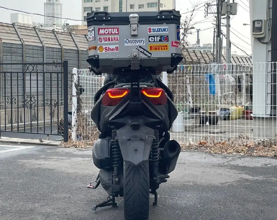 야마하 XMAX 300 ABS thumb 2