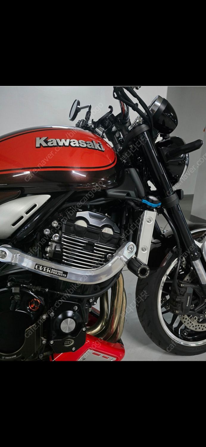 가와사키 Z 900 RS 2018 레드 사진 4