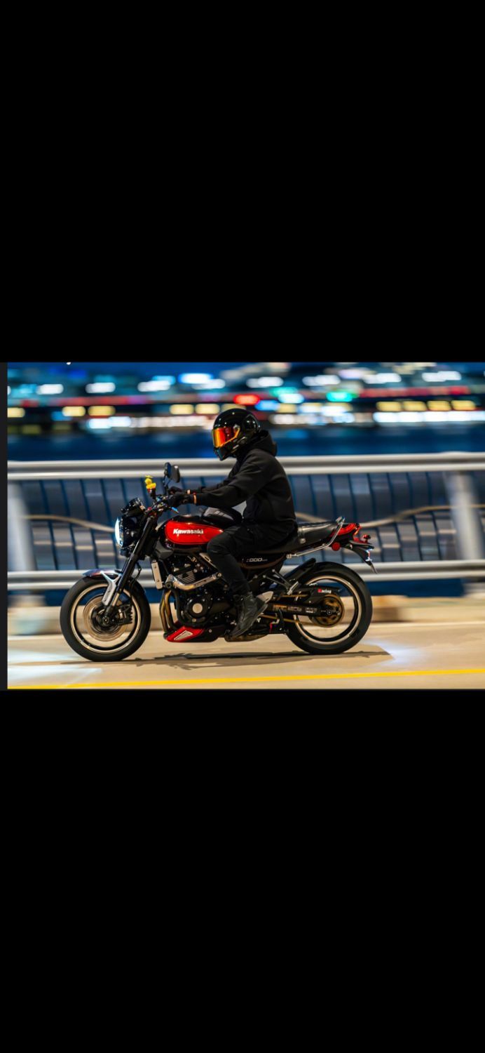 가와사키 Z 900 RS 2018 레드 사진 3