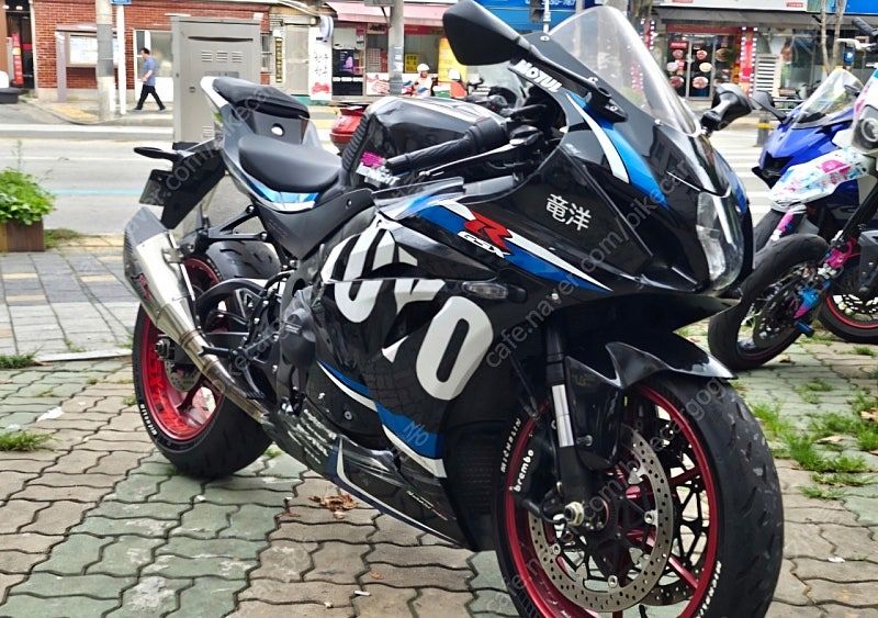 스즈키 GSX R 1000 main