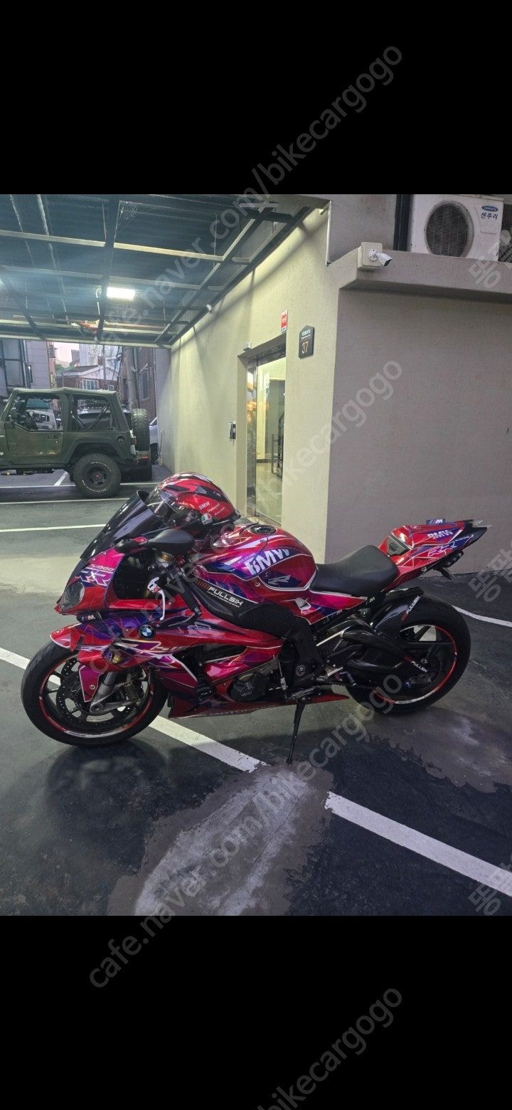 BMW S 1000 RR thumb 2