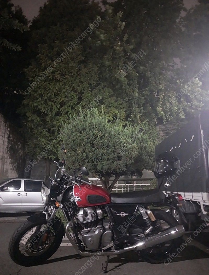 로얄엔필드 인터셉터 650 main