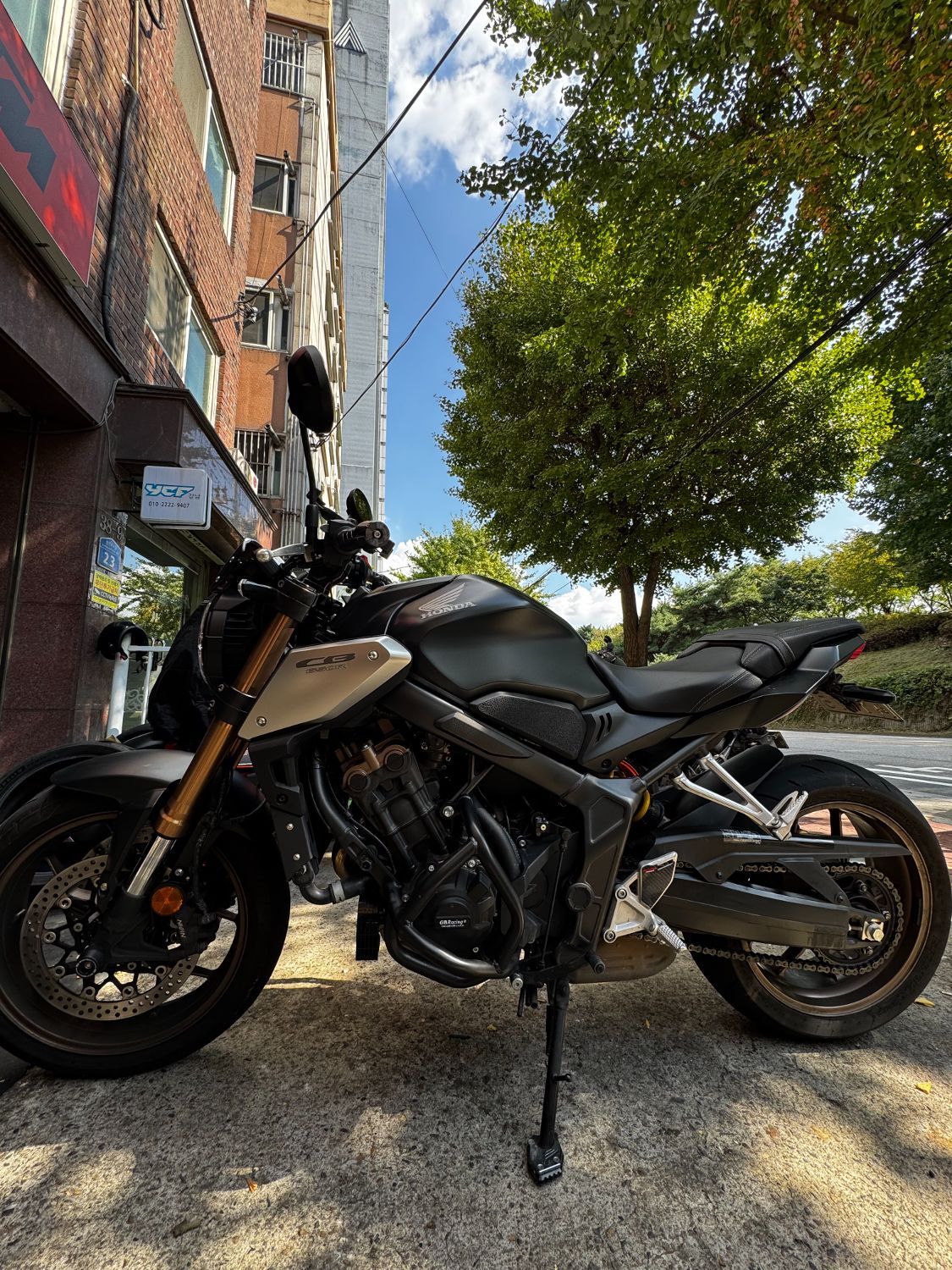 혼다 CB 650 R 2021 베이지 사진 1