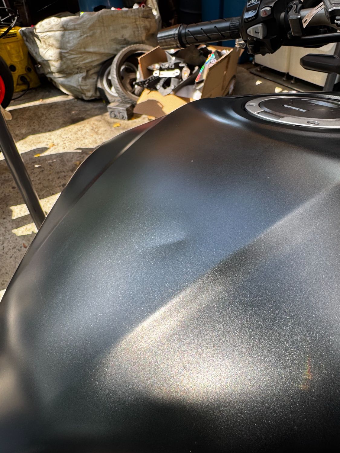 혼다 CB 650 R 2021 베이지 사진 4