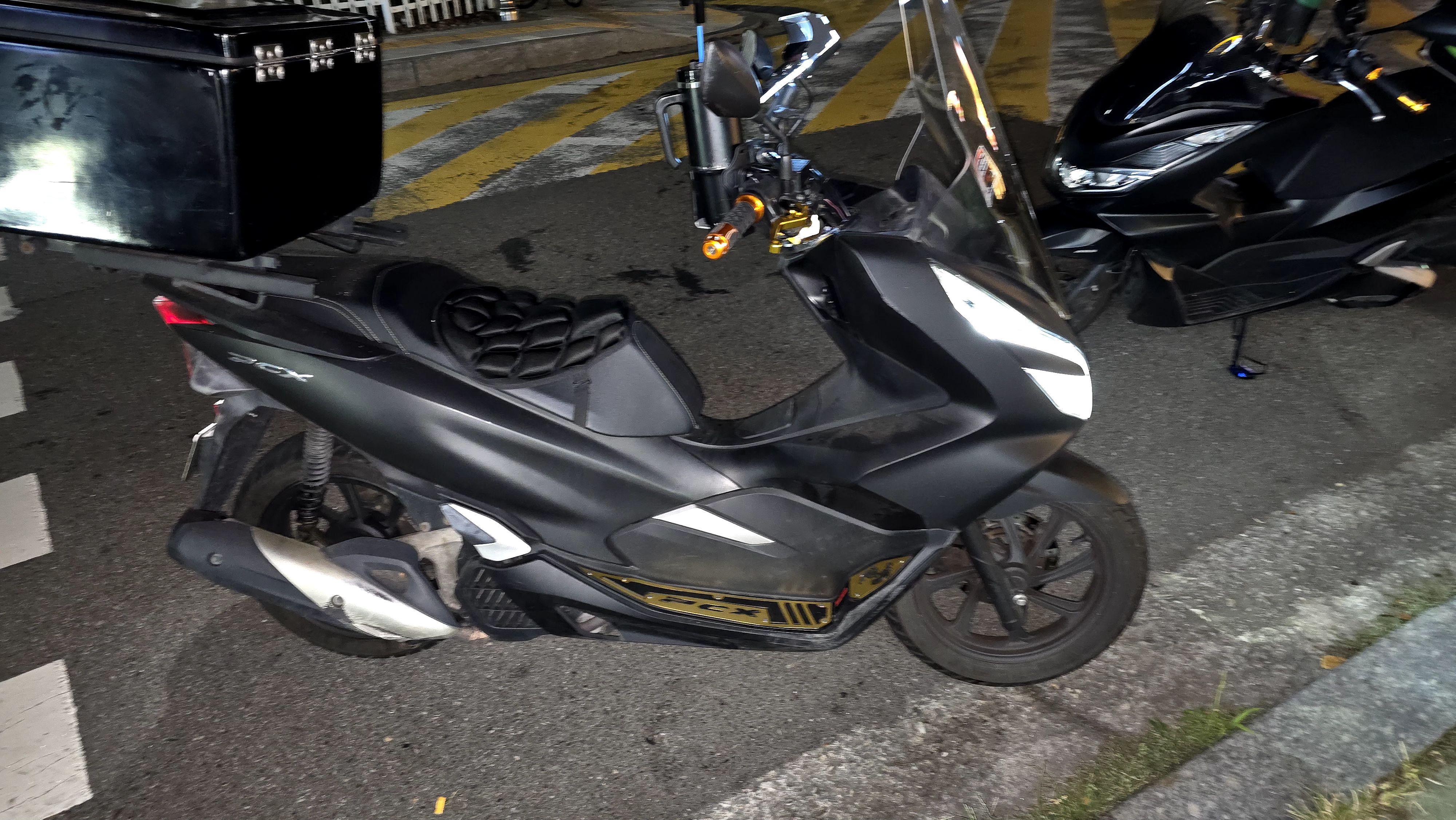 혼다 PCX 125 thumb 2