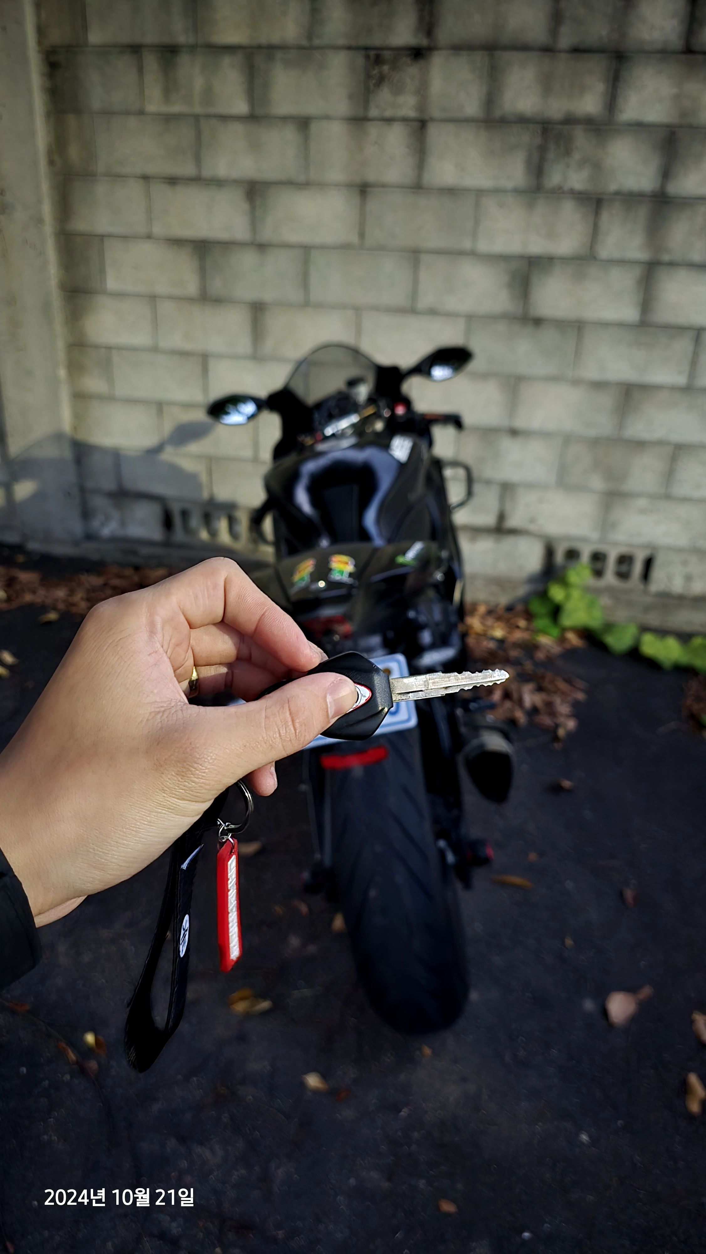 야마하 YZF R6 thumb 2