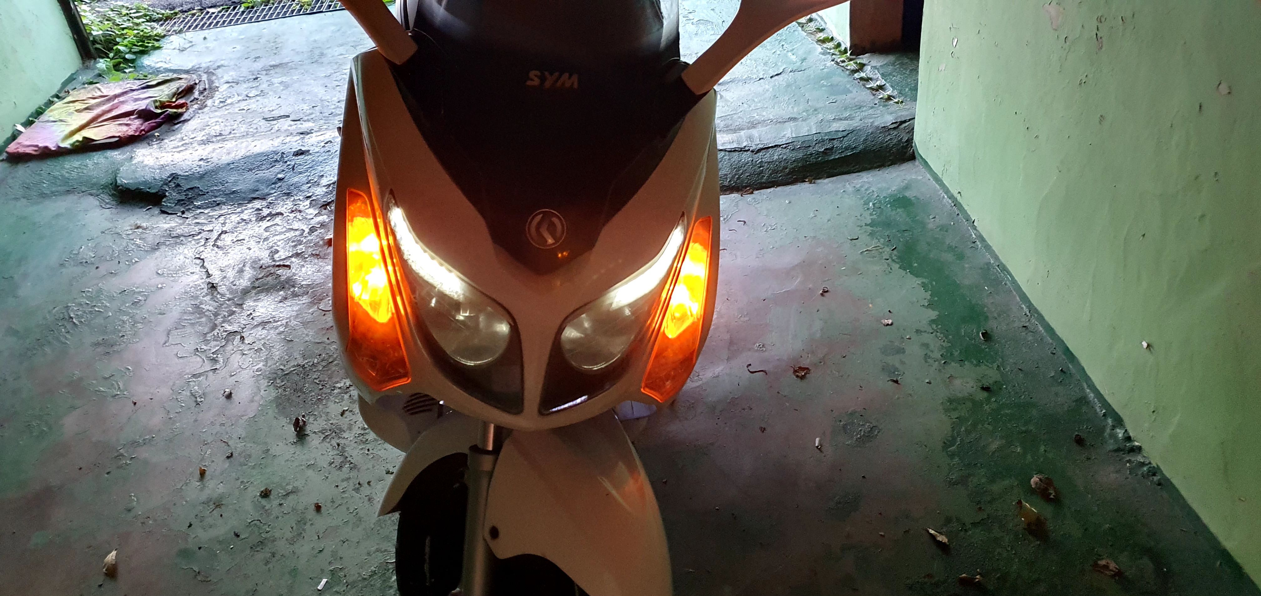 SYM 보이져 125 EVO thumb 2