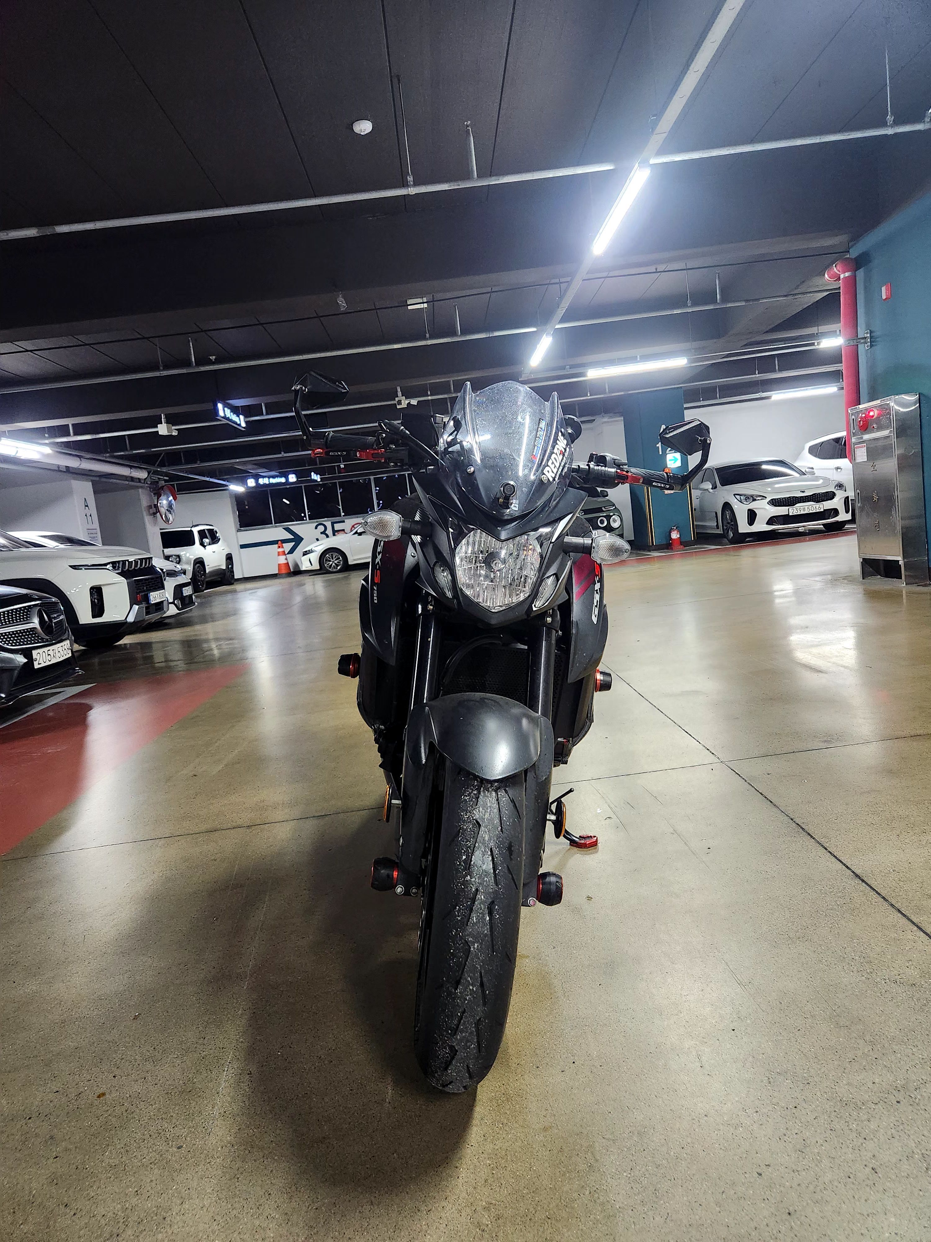 스즈키 GSX S 750 main