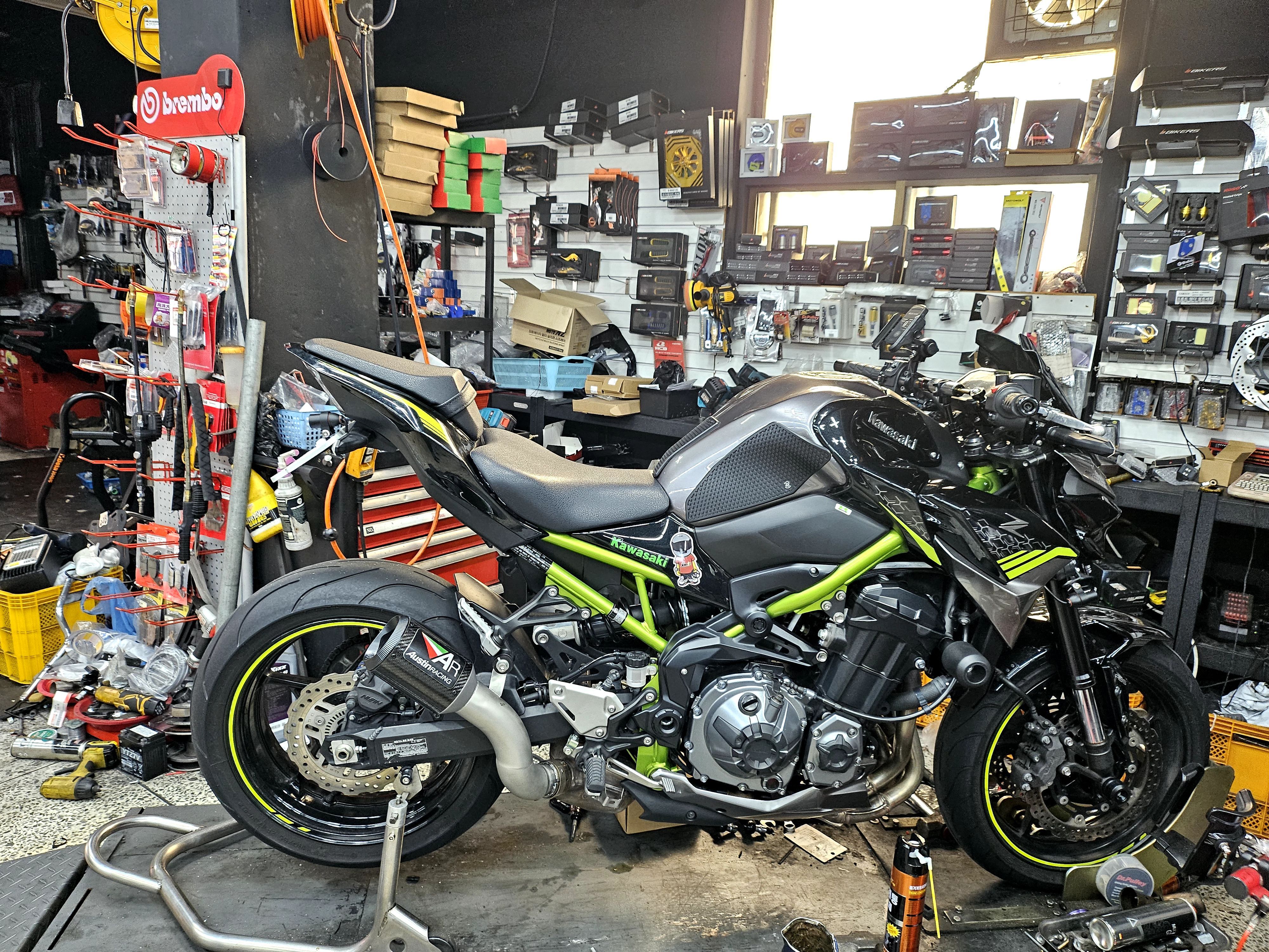가와사키 Z 900 ABS 2020 건메탈 사진 5