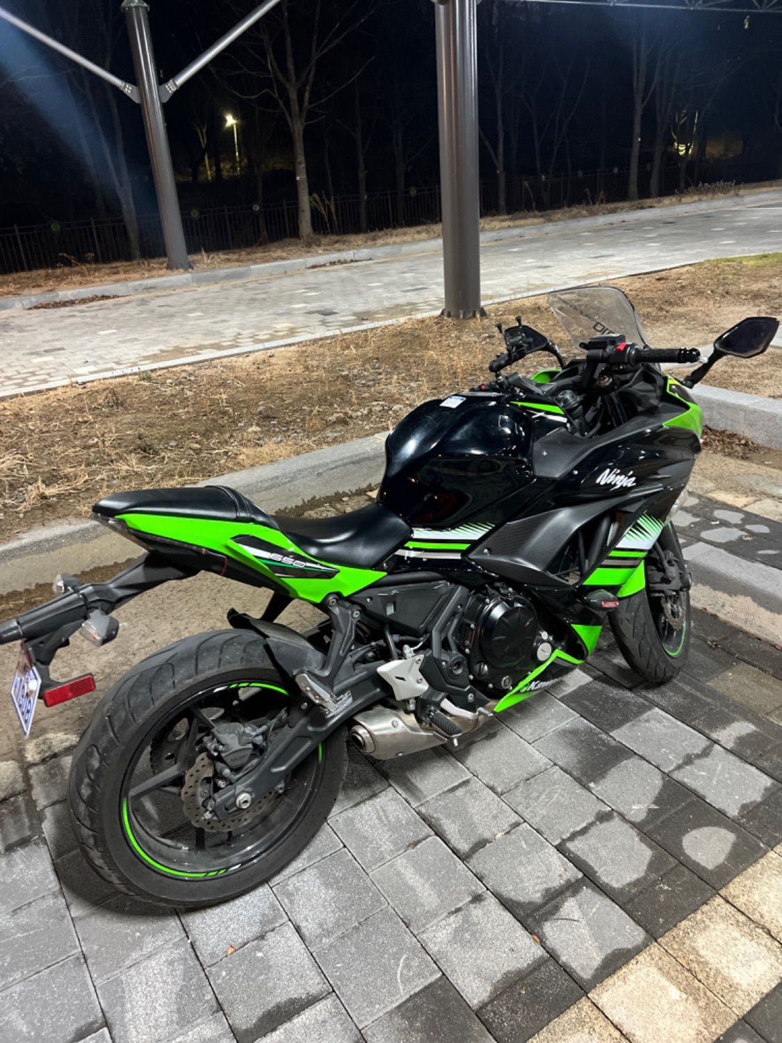 가와사키 닌자 650 more
