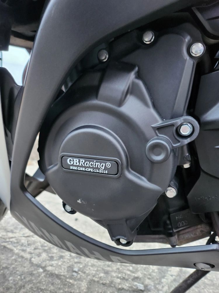 야마하 YZF R3 thumb 2