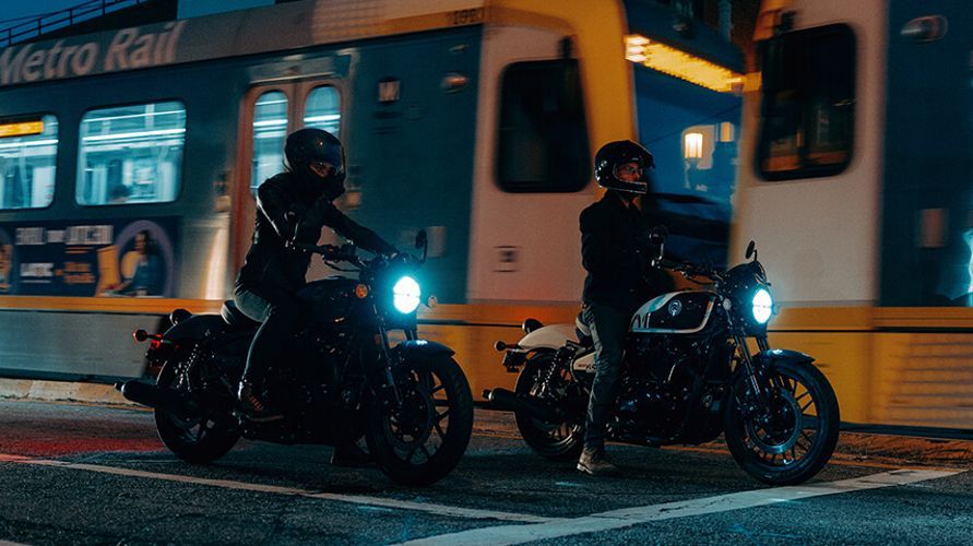 로얄엔필드 샷건 650 thumb 2