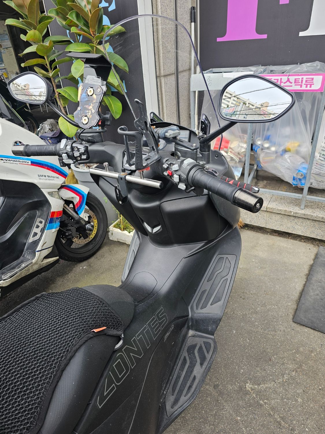 존테스 350 D more