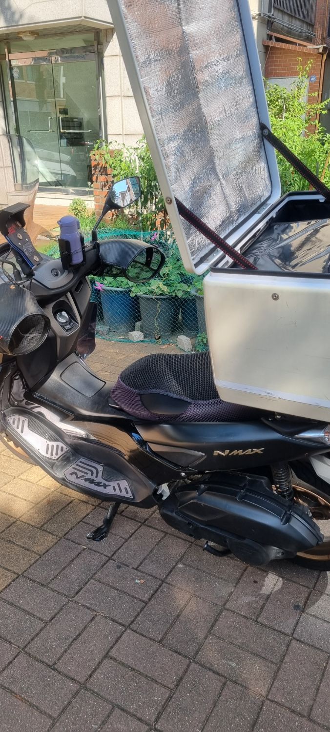 야마하 NMAX 125 thumb 2