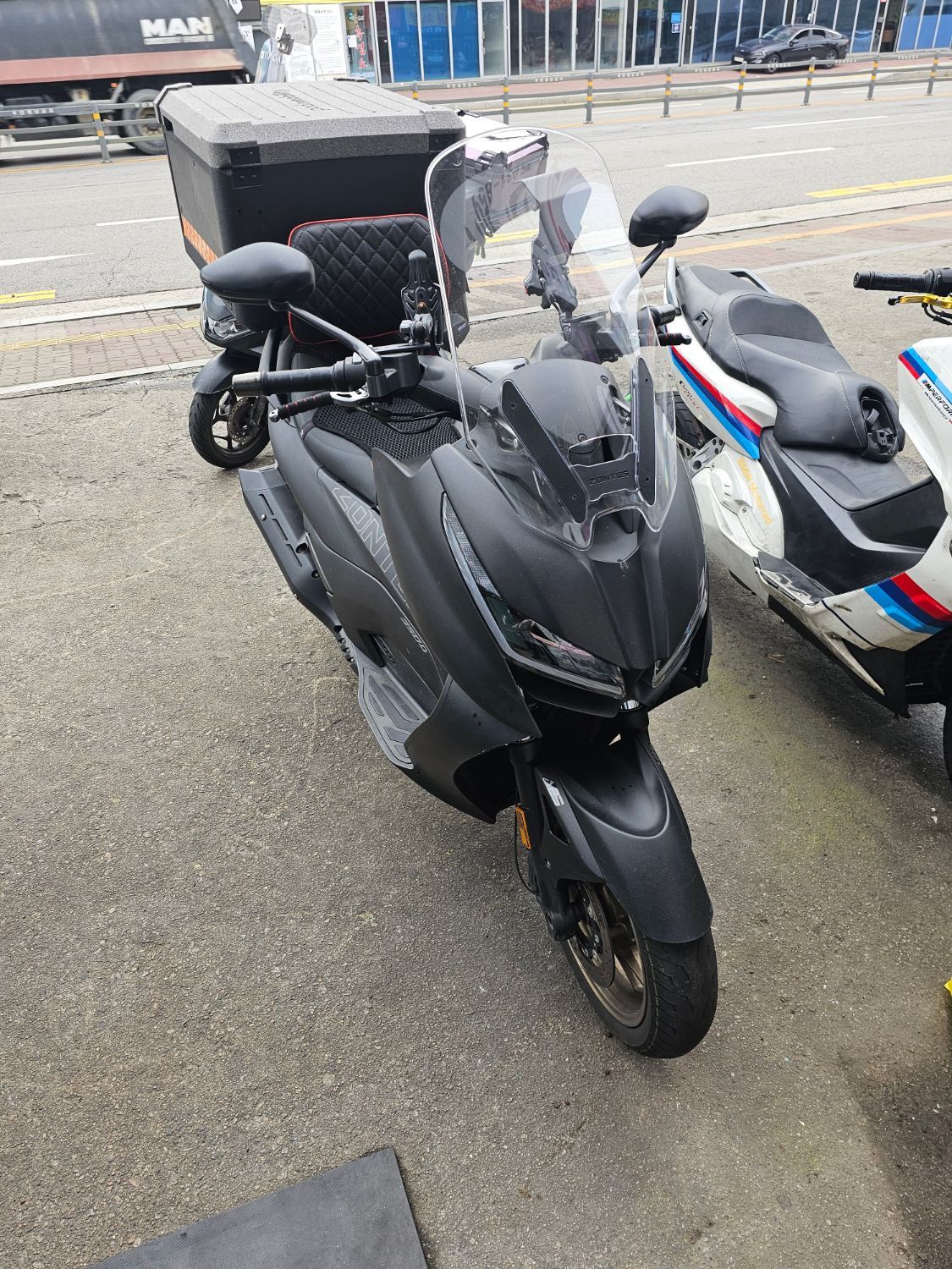 존테스 350 D thumb 2