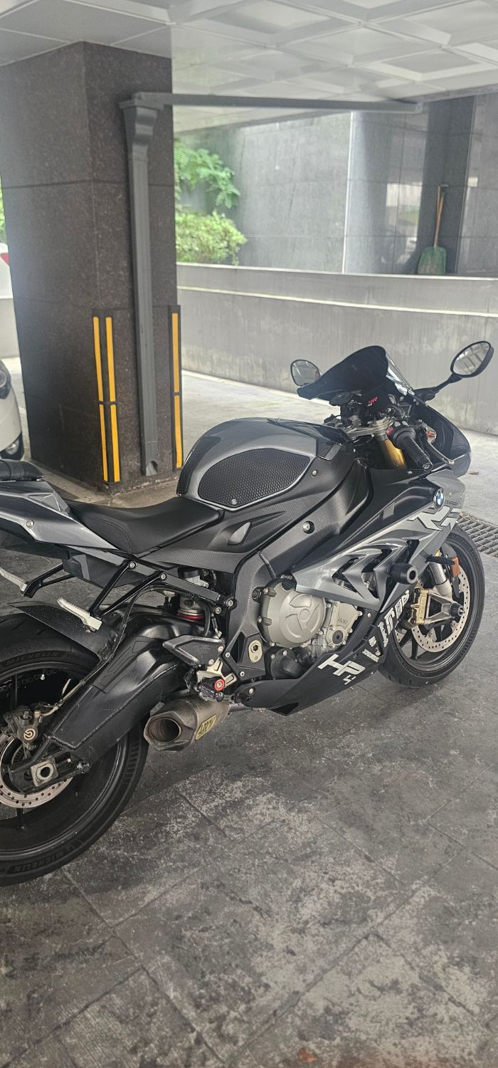 BMW S 1000 RR thumb 2