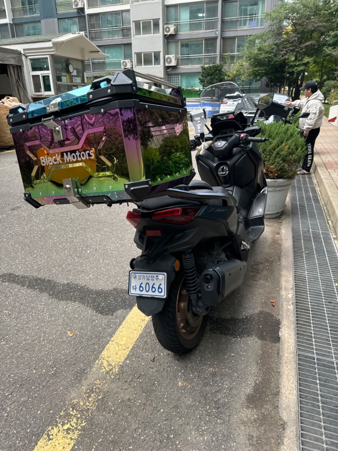 야마하 XMAX 300 ABS thumb 2