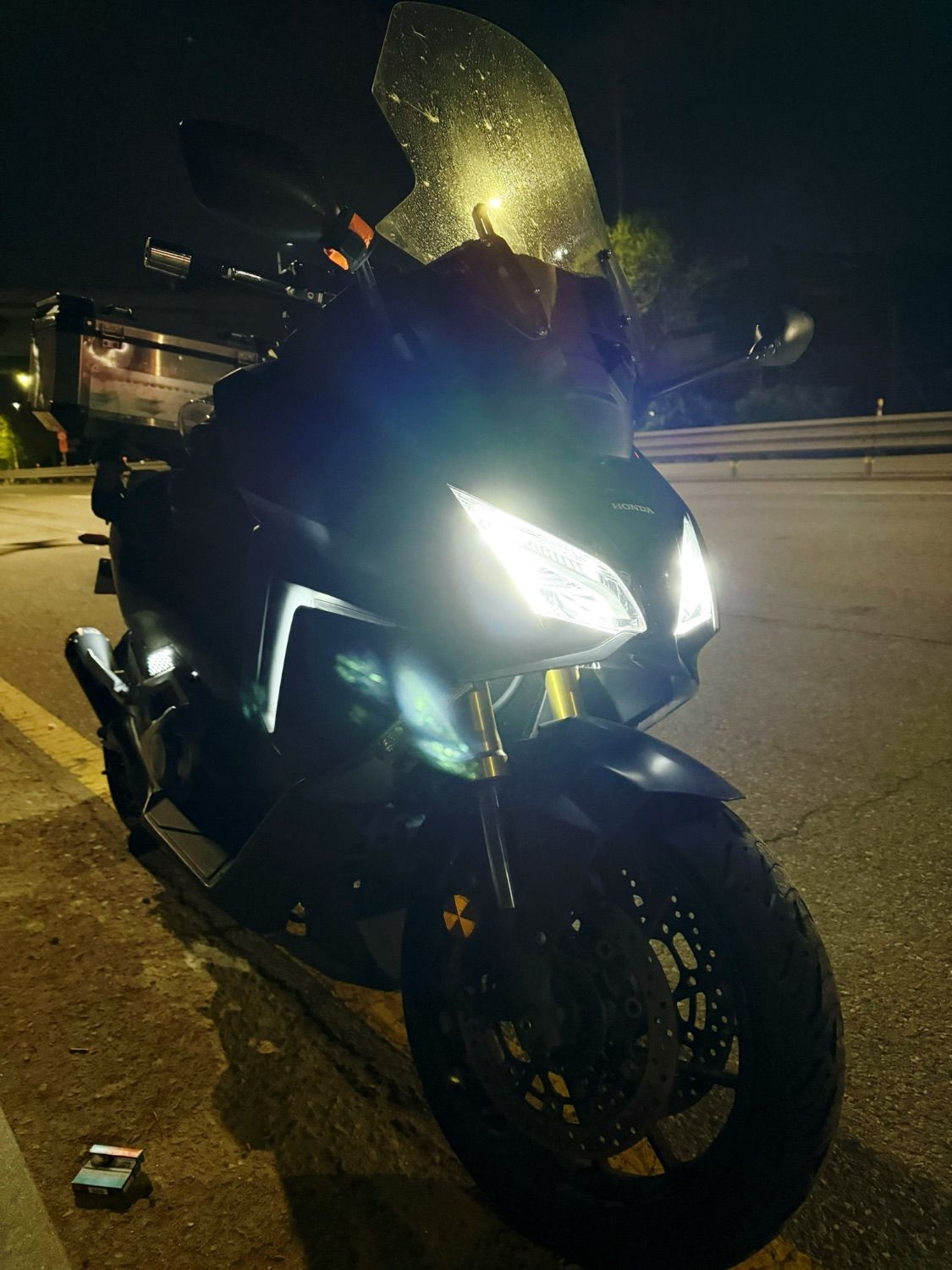 혼다 포르자 750 2023 블랙 사진 4
