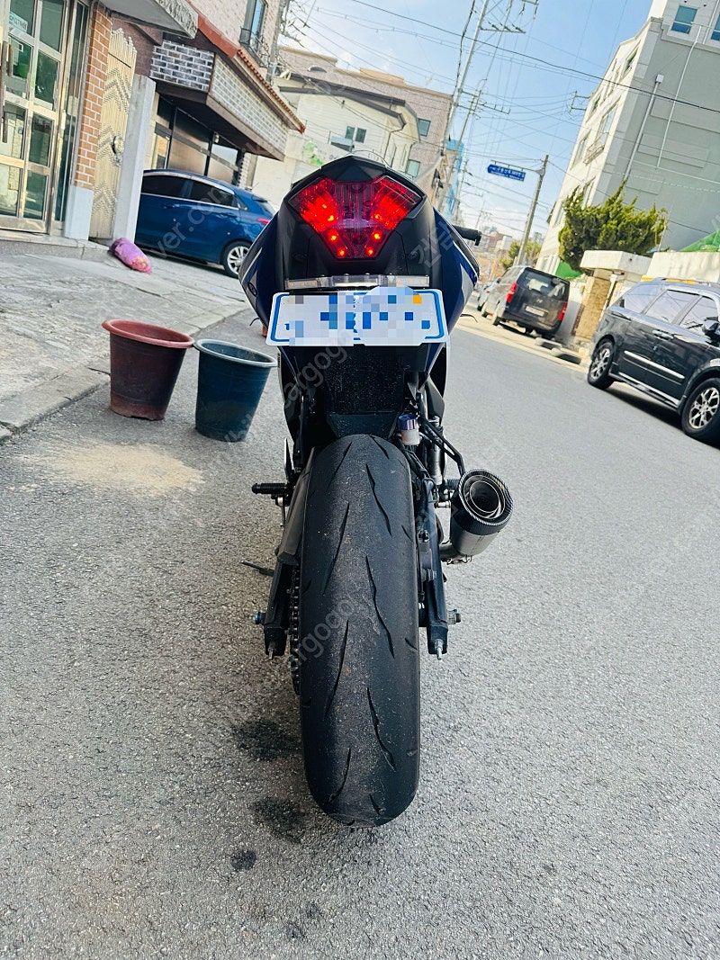 야마하 YZF R3 more