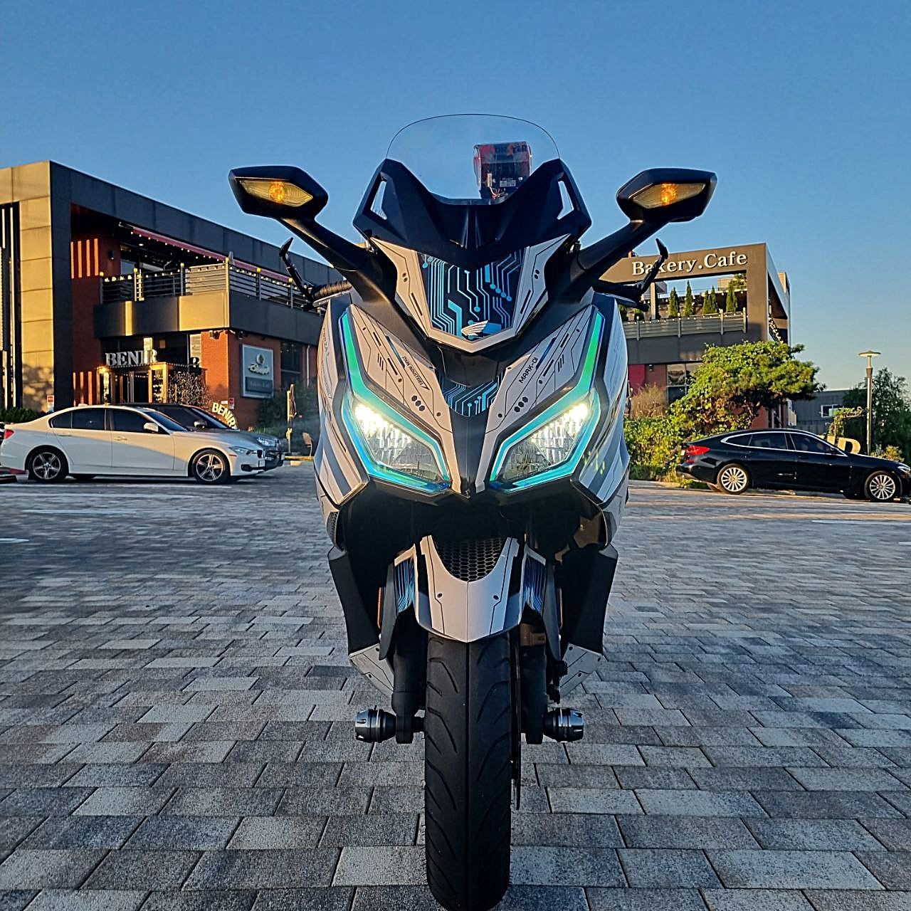 혼다 포르자 350 main