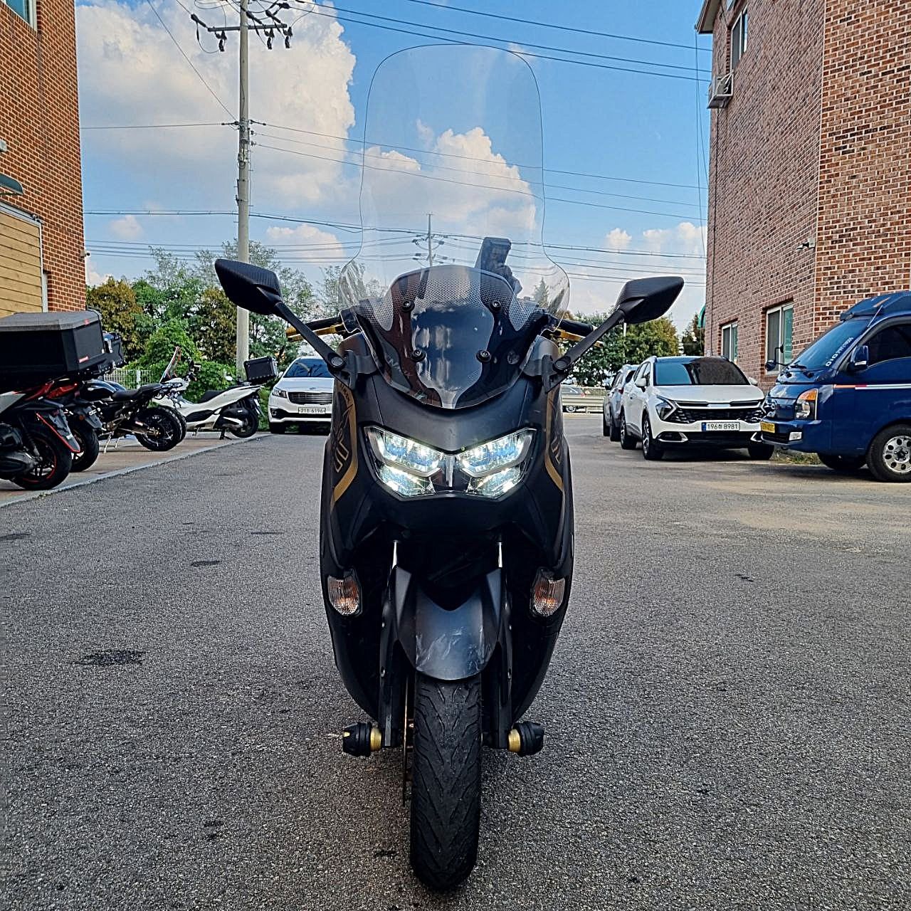 야마하 NMAX 125 thumb 2