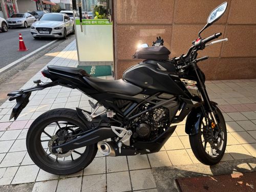 혼다 CB 125 R 2024년식