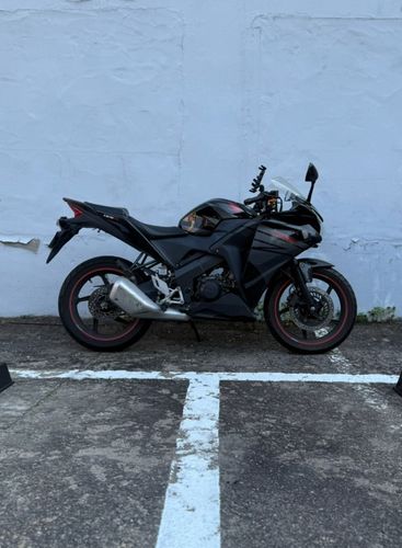 혼다 CBR 125 R 2017년식