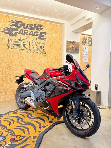 혼다 CBR 650 R 2023년식