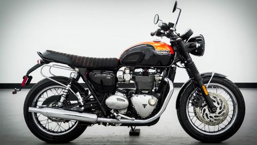 트라이엄프 본네빌 T120 2020년식