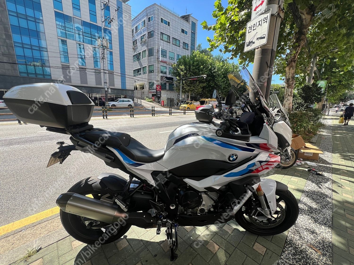BMW S 1000 XR more